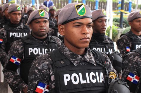 POLICIA .